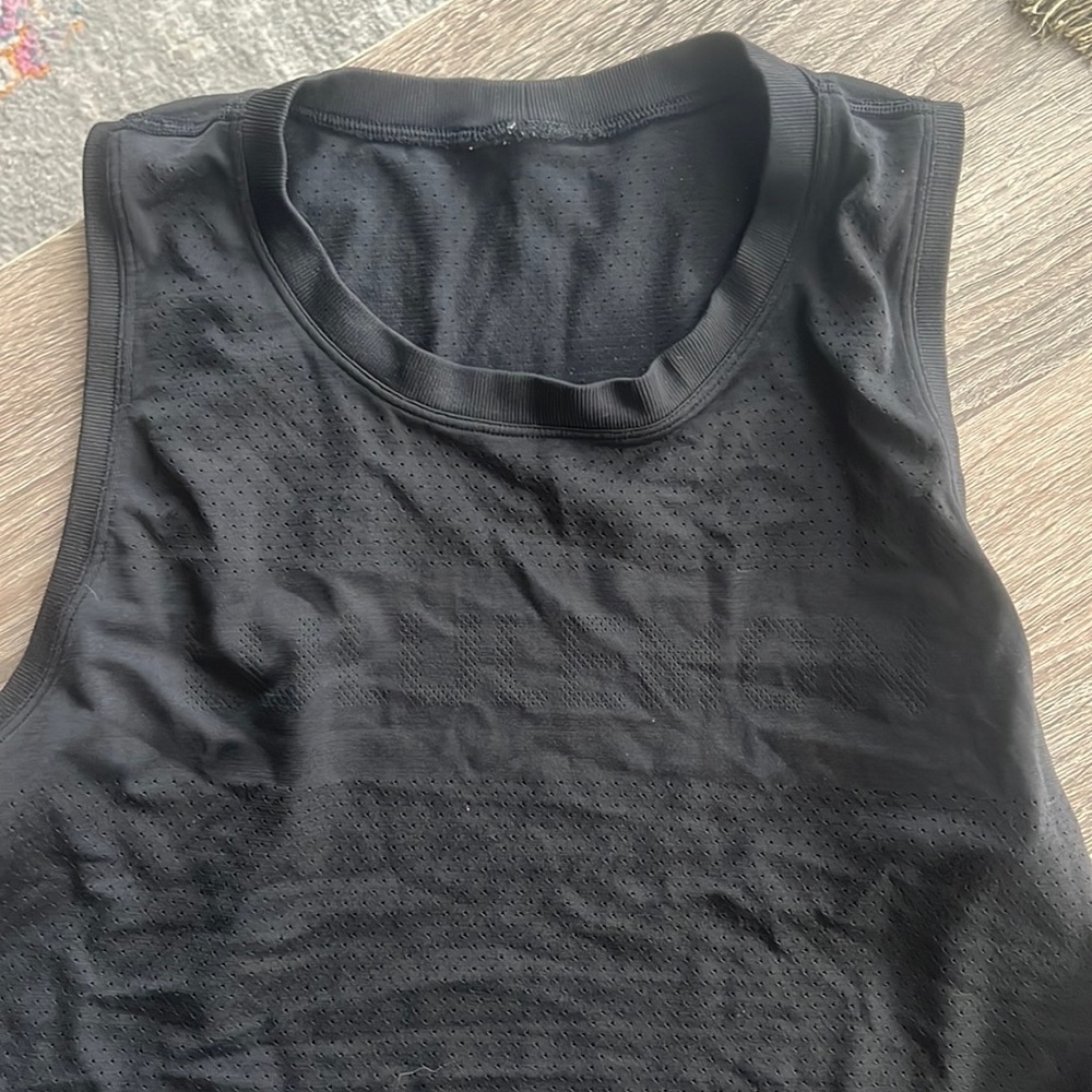 Lululemon muscle tank